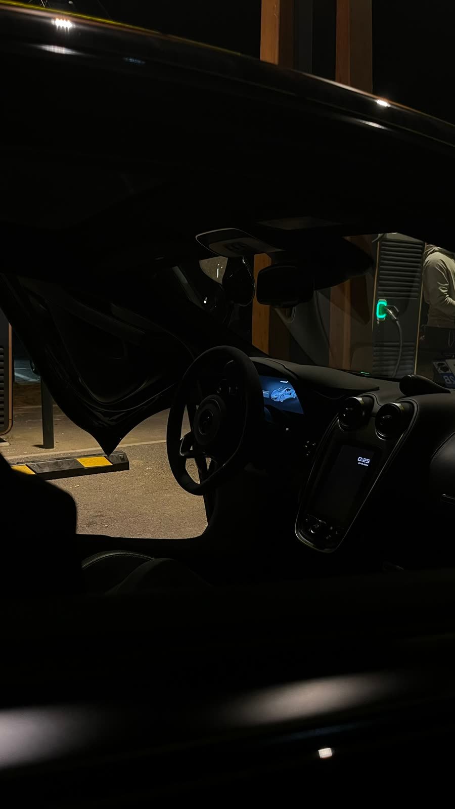 McLaren 720S à Vemars